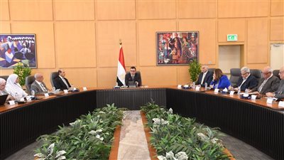 وزير الإسكان يتابع استعداد جميع الجهات والهيئات التابعة للوزارة للتحضير والمشاركة بالمنتدى الحضرى العالمى