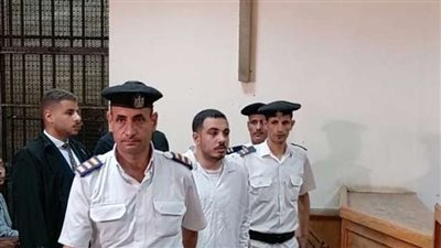 قاضى سفاح التجمع للأسر المصرية: حافظوا على بناتكم ولا تتركوهم للشيطان