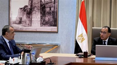 رئيس الوزراء يتابع مع وزير الدولة للإنتاج الحربي عددا من ملفات عمل الوزارة