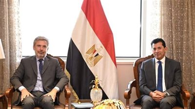وزير الشباب والرياضة يستقبل السفير  الإيطالي بالقاهرة لتعزيز أطر التعاون المشترك