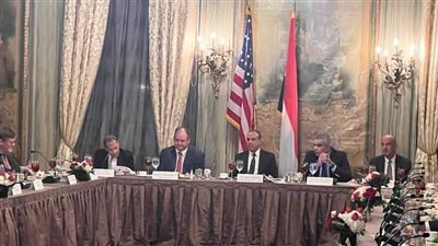 وزير الخارجية والهجرة يشارك في فعالية لغرفة التجارة الأمريكية