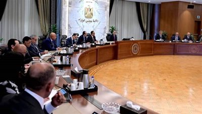 رئيس الوزراء يلتقي السفراء المنقولين لتولي رئاسة البعثات الدبلوماسية والقنصلية المصرية بالخارج