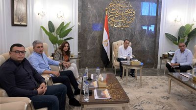 رئيس الوزراء يُتابع المنصة الجغرافية لمحافظة جنوب سيناء الفائزة بجائزة التميز العالمية 