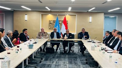 وزير الخارجية يلتقي بالمصريين العاملين بمقر الأمم المتحدة في نيويورك