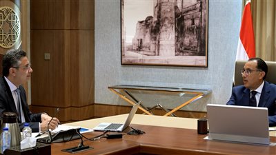 رئيس الوزراء يتابع موقف توافر السلع في الأسواق والأرصدة الاستراتيجية منها