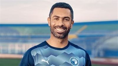 شخص يتهم اللاعب أحمد فتحى بالتعدى عليه بسبب ركن سيارة فى التجمع