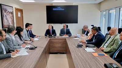 نائبا وزير الاسكان ورئيس اقتصادية قناة السويس يبحثان فرص التعاون في تصنيع مكونات مشروعات مياه الشرب والصرف الصحي