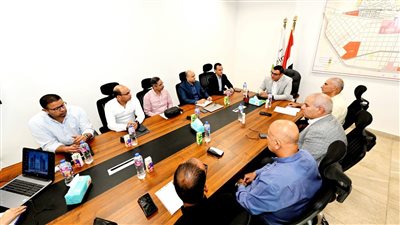 وزير الإسكان يتابع موقف تنفيذ المشروعات التنموية المتنوعة بإقليم الساحل الشمالى الغربى