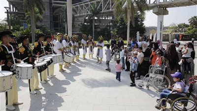 إدارة الموسيقات العسكرية تشارك فى إقامة حفل لأطفال مؤسسة مستشفى سرطان 57357 