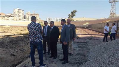 بالصور..  محافظ الدقهلية يتفقد أعمال التطوير الجارية بملعب استاد المنصورة الرياضي 