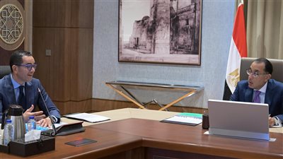 رئيس الوزراء يتابع مع وزير الاستثمار والتجارة الخارجية عدداً من ملفات العمل
