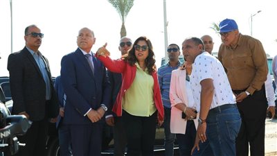 وزيرة التنمية المحلية ومحافظ القاهرة يتفقدان أعمال إنشاء ساحتي انتظار جديدتين للسيارات لخدمة ضيوف المنتدي الحضري العالمي