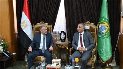 رئيس جهاز حماية المستهلك يلتقي محافظ الإسماعيلية