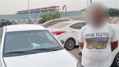 بالسير دون غلق أبواب السيارة.. كشف ملابسات منشور لقائد سيارة يقوم بتعطيل الحركة المرورية 