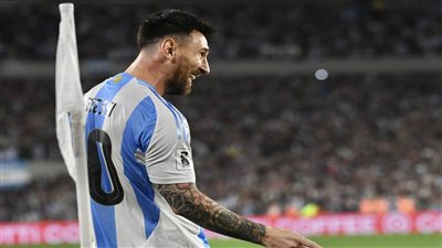 ميسي يتحدث عن موعد اعتزاله ومدرب الأرجنتين يكشف عن طلبه