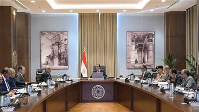 رئيس الوزراء يترأس اجتماع اللجنة الرئيسية لتقنين أوضاع الكنائس