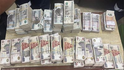 فنى تحليل يحول مسكنه إلى مطبعة للعملات المزيفة بـ أكتوبر