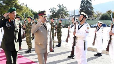 رئيس أركان حرب القوات المسلحة يشهد تنفيذ المرحلة الرئيسية للتدريب المشترك 
