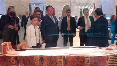 وزيرة الخارجية الرومانية ووزيري الصحة اليوناني والقبرصي في زيارة للمتحف القومي للحضارة المصرية
