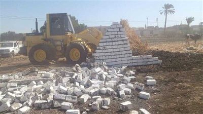 إزالة 166 حالة تعدٍ على الأراضى الزراعية وأملاك الدولة بالمنيا