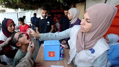 الصحة العالمية: القصف المكثف تسبب فى تأجيل حملة تطعيم شلل الأطفال فى غزة