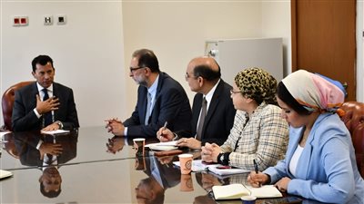 وزير الشباب يستقبل رئيس هيئة سلامة الغذاء لبحث التعاون في التوعية بالمكملات الغذائية 