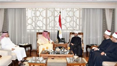 وزير الأوقاف يستقبل سفير المملكة المغربية بالقاهرة ويتسلم رسالة من نظيره المغربي