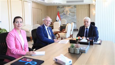 وزير التعليم العالي يبحث مُستجدات التعاون مع جامعة 