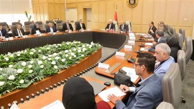 الوزير يعقد اجتماعاً مع وزير التعليم العالي والبحث العلمي لبحث سبل تعظيم دور البحث العلمي في النهوض بقطاعي الصناعة والنقل