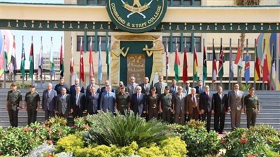 وزير التعليم العالى يلقى محاضرة بكلية القادة والأركان