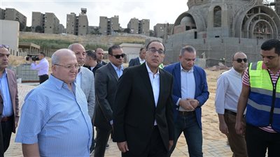 رئيس الوزراء يبدأ جولة تفقدية بعدد من مشروعات صندوق التنمية الحضرية