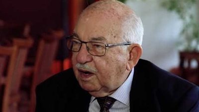 محمود فهمي يتقدم بأوراق ترشحه نائبًا لـ الأهلي