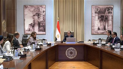 رئيس الوزراء يُتابع جهود توافر السلع وضبط الأسواق