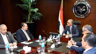 العامة للاستثمار والمناطق الحرة والهيئة العامة للأبنية التعليمية تبحثان تحفيز القطاع الخاص على المشاركة في مبادرة إنشاء المدارس