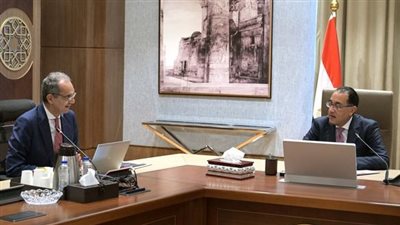 رئيس الوزراء يلتقي وزير الاتصالات وتكنولوجيا المعلومات لمتابعة عدد من ملفات العمل