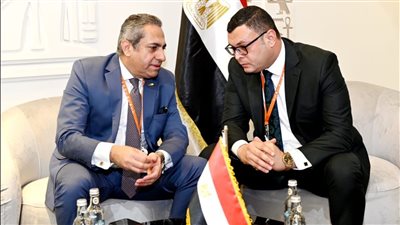 وزير الإسكان ورئيس 