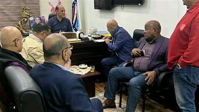 رئيس منطقة السويس لكرة القدم  يلتقي بقيادات مستقبل وطن 