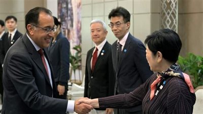 رئيس الوزراء يلتقي محافظ طوكيو لمناقشة ملفات التعاون المشتركة