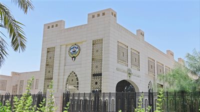 الكويت تدين الهجوم الإرهابي على محطة قطار في باكستان