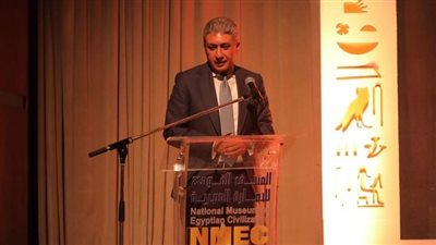 وزير السياحة والآثار يشارك في حفل صدور الجزء الثاني من سلسلة الأفلام الوثائقية (أم الدنيا)