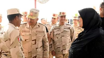   الفريق أول عبد المجيد صقر القائد العام للقوات المسلحة وزير الدفاع والإنتاج الحربى يتفقد عدد من مراكز تدريب إعداد وتأهيل المجندين بالقوات المسلحة