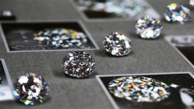 دولة عربية الثالثة عالميا في تجارة الألماس.. تعرف عليها