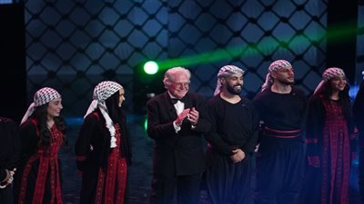 بالكوفية والعروض الفنية.. فلسطين ولبنان في افتتاح مهرجان القاهرة السينمائي 