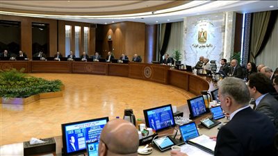 الحكومة توافق على 14 قرار جديد