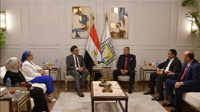 وزير الثقافة يلتقي محافظ جنوب سيناء لبحث إقامة عدد من المشروعات ضمن مبادرة 