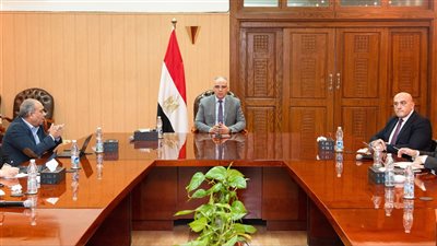 سويلم يتابع تقييم إسبوع القاهرة السابع للمياه 