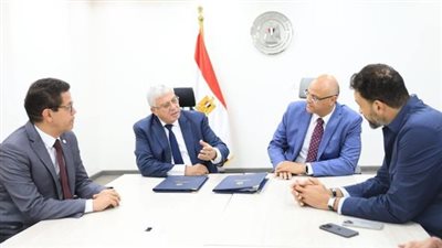 وزير التعليم العالي يشهد توقيع بروتوكول تعاون مشترك بين جامعة بنها ومحافظة القليوبية ومستشفى الناس