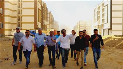 وزير الإسكان: جارٍ تنفيذ أعمال الكهرباء والطرق لـ7080 وحدة سكنية بالمرحلة الثالثة بسكن موظفي العاصمة فى مدينة بدر