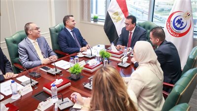 نائب رئيس الوزراء وزير الصحة يؤكد على دعم الدولة للاستثمار الصحي خلال لقائه رئيس مجموعة أندلسية