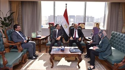 وزير العمل يستقبل سفير ماليزيا في القاهرة لبحث تفعيل سُبل التعاون المُشترك